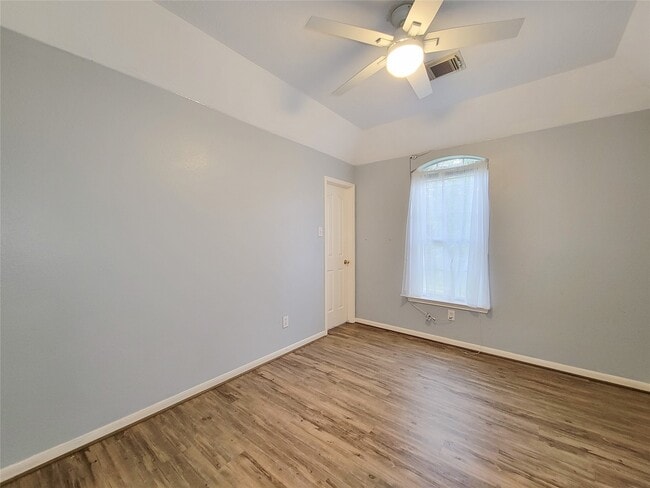 Building Photo - 6410 Coley Park