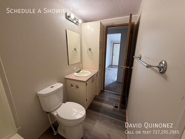 Building Photo - 6622 Country Ln