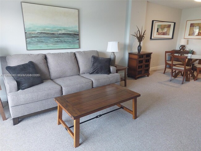 Building Photo - 1731 SE 15th St