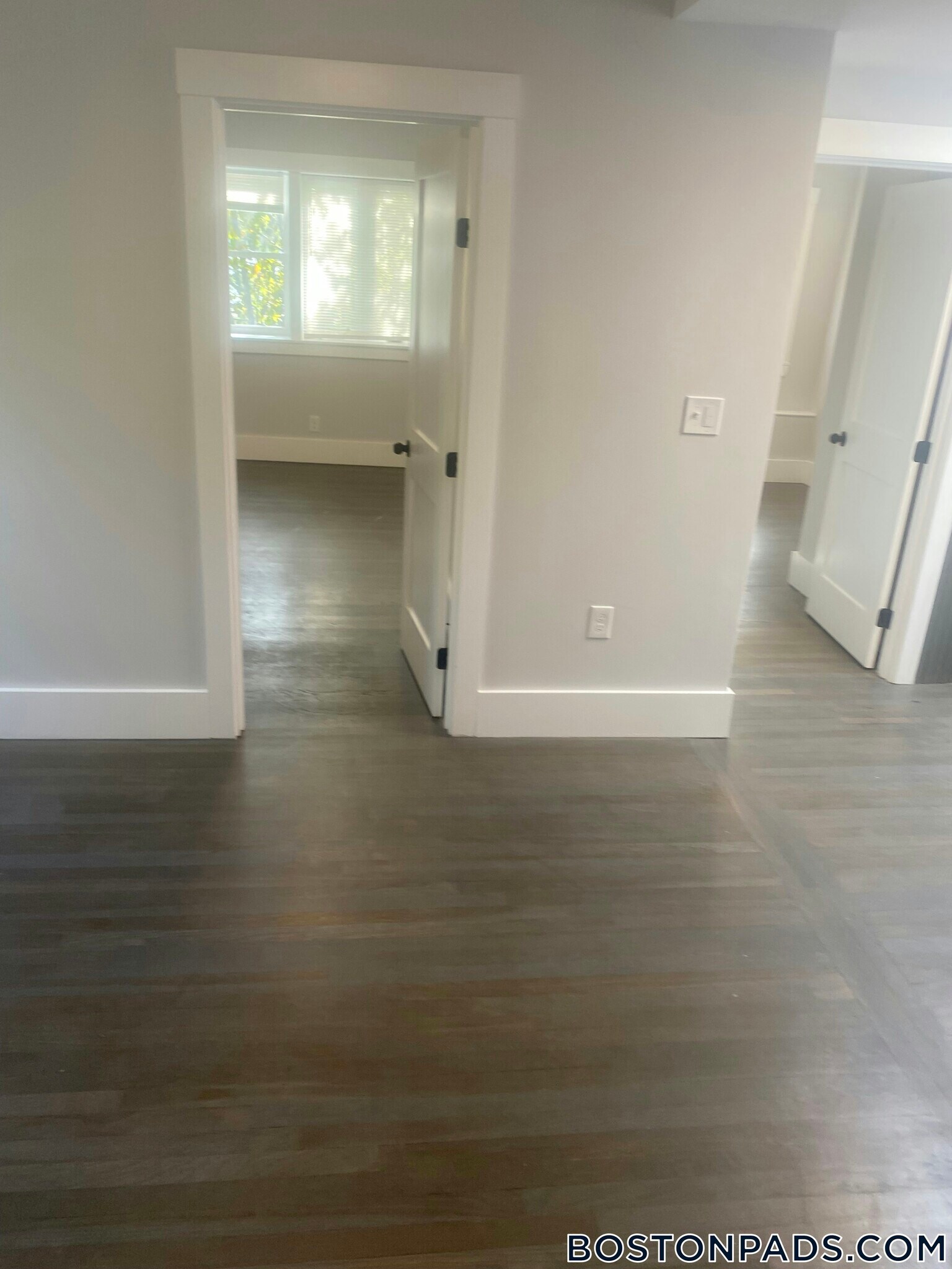 Building Photo - 118 Marginal St