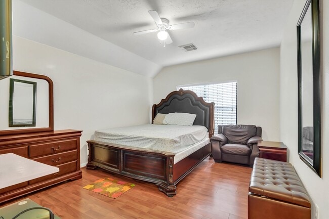 Building Photo - 14130 Magnus Ln