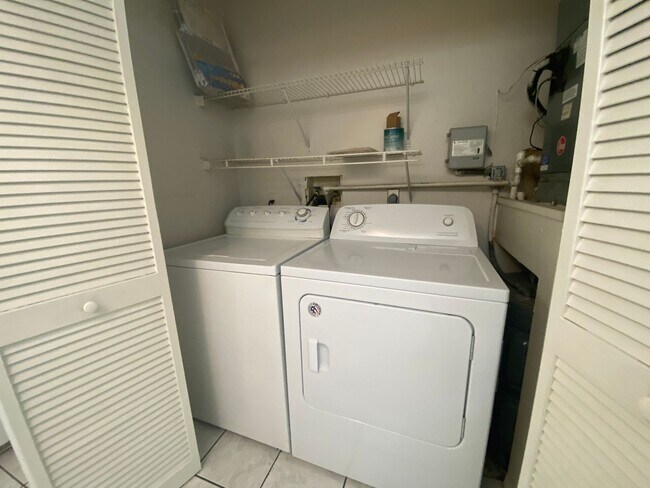 Building Photo - 3300 Loveland Blvd