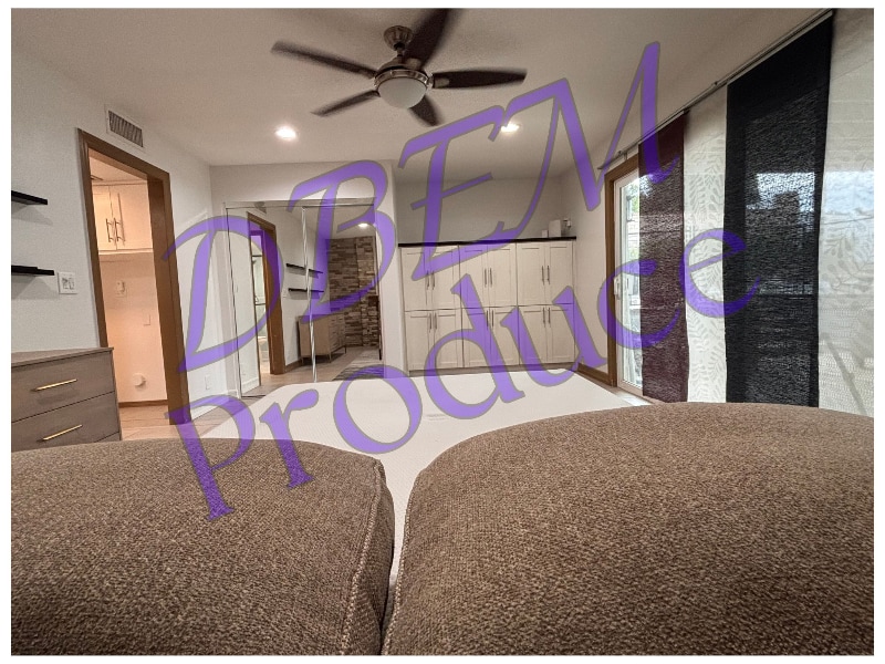 Building Photo - 805 Golden Prados Dr