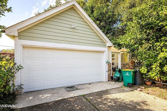 Building Photo - 145 St Francis St