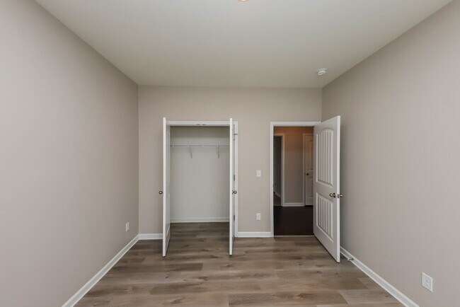 Building Photo - 384 Huntleigh Shores Ln