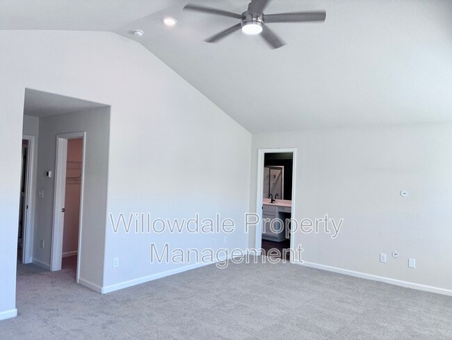 Building Photo - 357 Gourd St