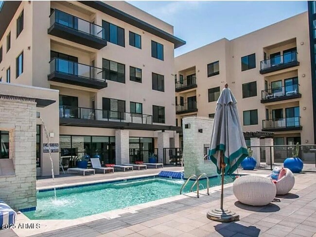 Building Photo - 7300 E Earll Dr