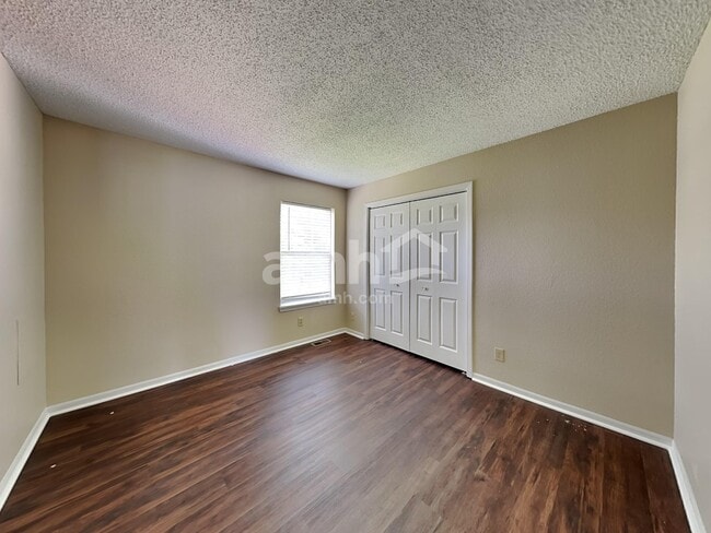 Building Photo - 5123 Milhouse Rd
