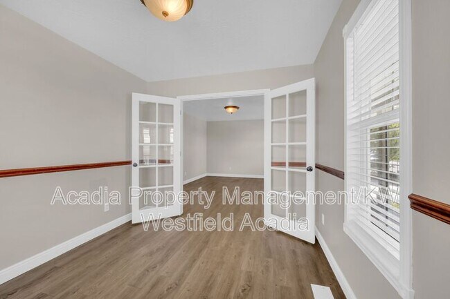 Building Photo - 25 E 2250 N