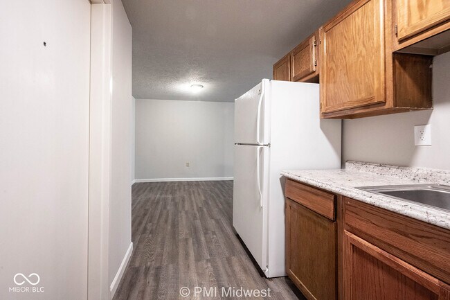 Building Photo - 3736 N Meridian St