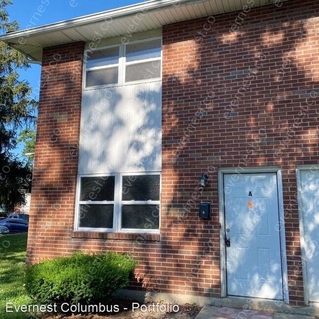 Primary Photo - 1217 Crestwood Ave