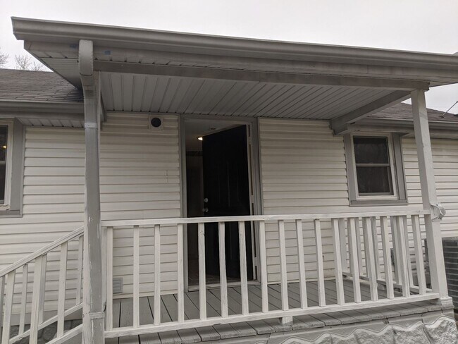 Primary Photo - Charming Renovated 2 Bedroom Home in Gallatin