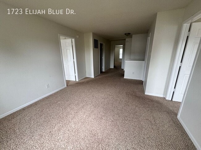 Building Photo - 1723 Elijah Blue Dr