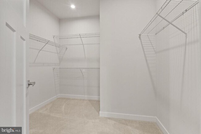Building Photo - 5507 Greenpoint Ln