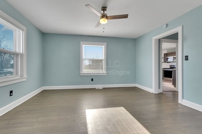 Building Photo - 4724 Cane Run Rd