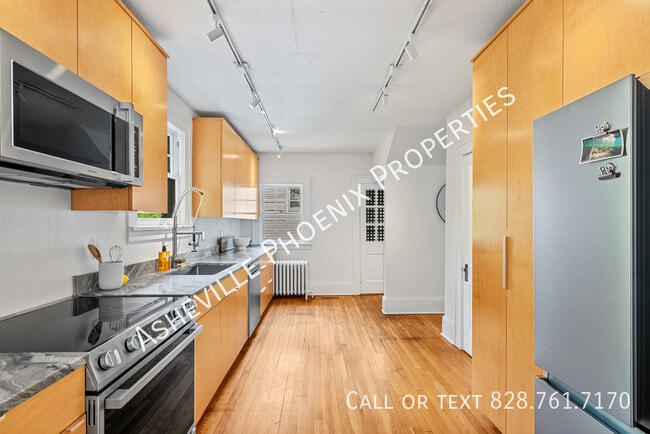 Building Photo - 21 Sylvan Ave