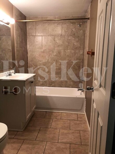 Building Photo - 8316 Stark Ave