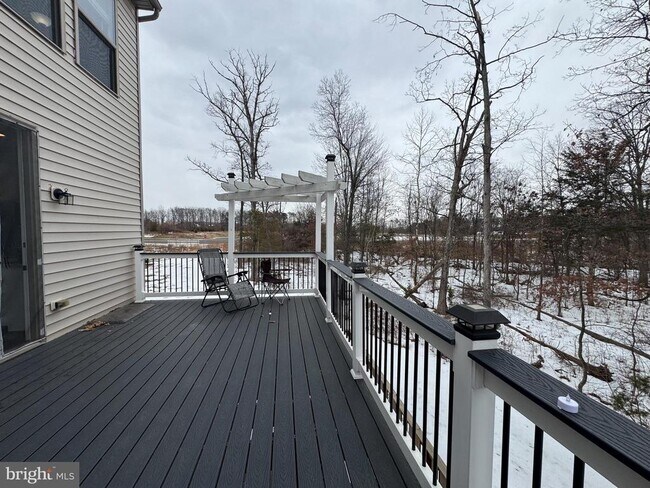 Building Photo - 42462 Dogwood Glen Square