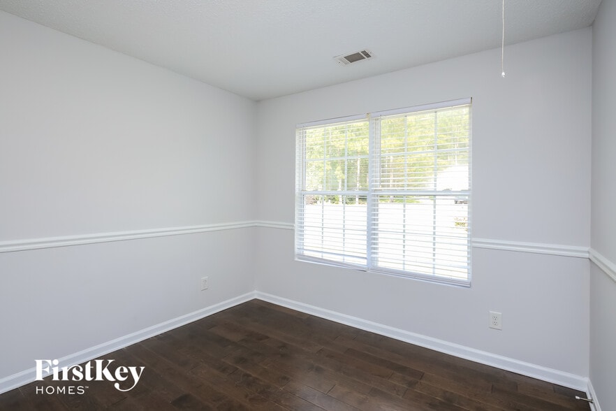 Building Photo - 1911 Natalie Dr