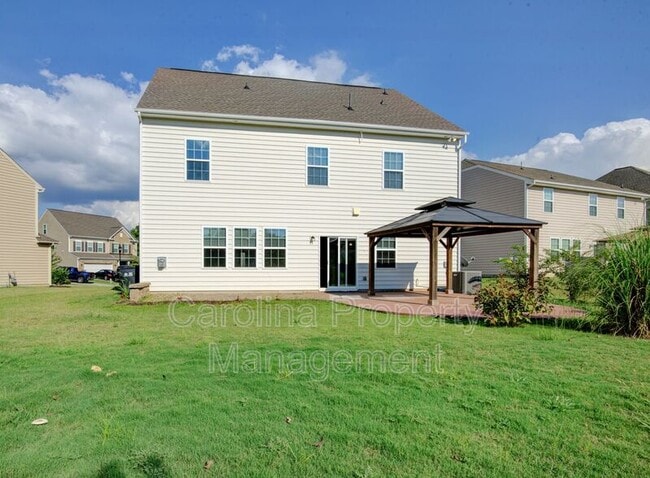 Building Photo - 16125 Hammersmith Farm Dr