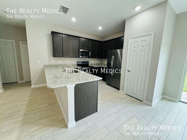 Building Photo - 1364 Gibbs Rd SW