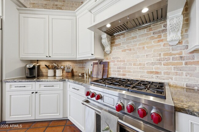 Building Photo - 11071 E Evans Rd