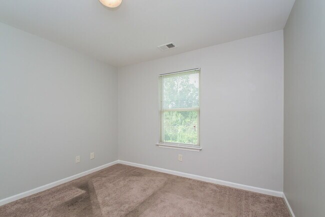 Building Photo - 73 Hamil Ct NW