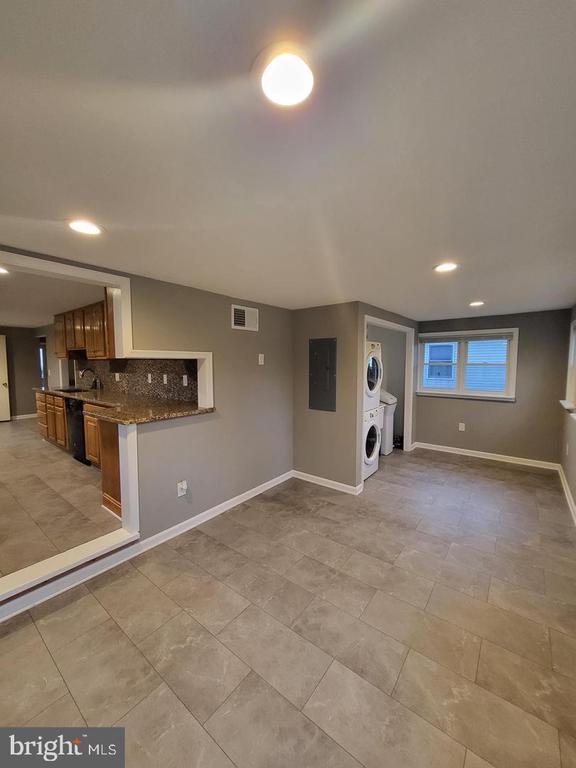 Building Photo - 811 Chester River Dr