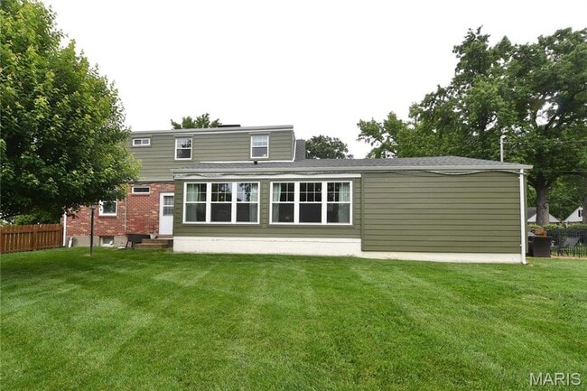 Building Photo - 342 Greenleaf Dr
