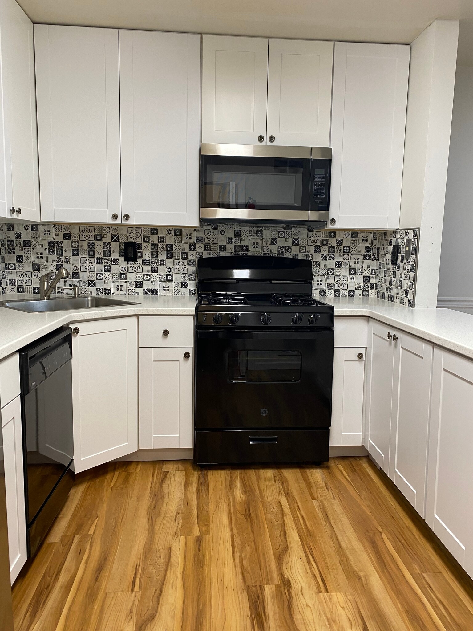 New appliances - 167 Pennsylvania Way