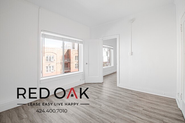 Building Photo - 687 Shatto Pl