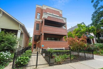 Building Photo - 2018 W Chase Ave