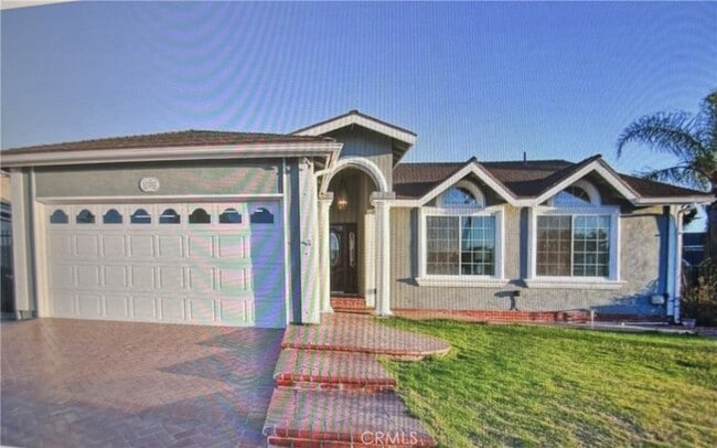 Building Photo - 17252 Apel Ln