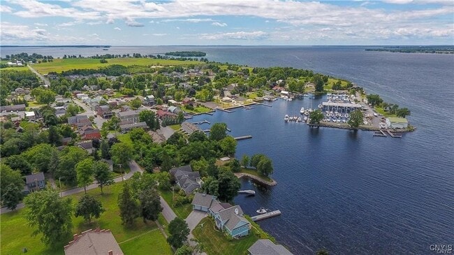 Building Photo - 202 Monroe St