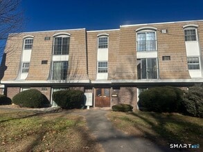 Building Photo - 1170 Middle Turnpike W
