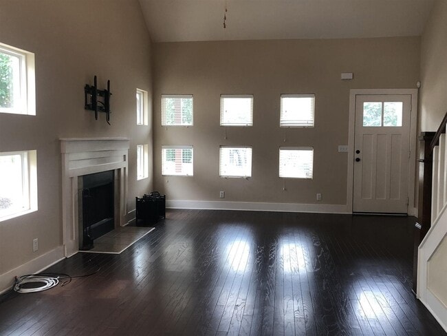 Building Photo - 3500 Steffisburg Dr