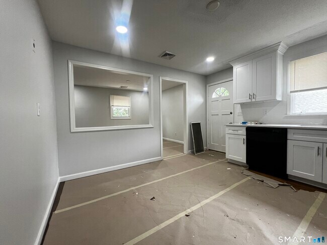 Building Photo - 485 Peet St