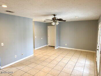 Building Photo - 2509 W 10th St