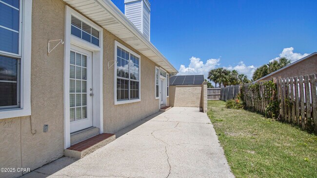 Building Photo - 139 Bonaire Dr