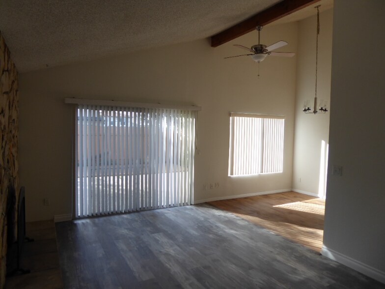 Building Photo - 1015 Canal St