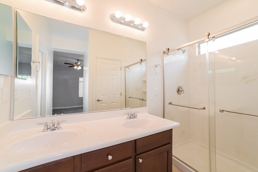 Building Photo - 41713 N Globe Ct
