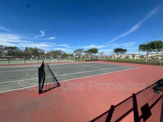 Building Photo - 3003 Shenandoah Dr