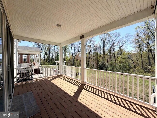 Building Photo - 1530 Sandpiper Bay Lp