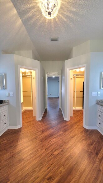 Building Photo - 1801 Forest Preserve Blvd