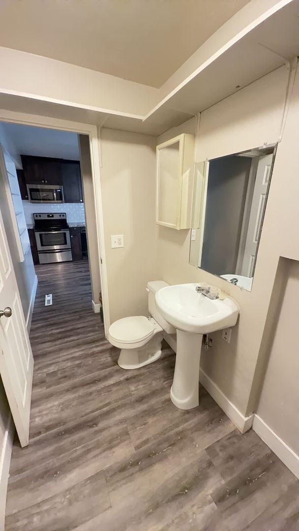 Building Photo - 4 Bed / 2.5 Bath Home in Kearns