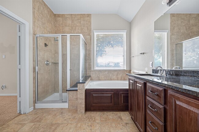 Building Photo - 4930 Ginger Bluff Trail