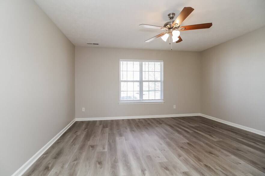 Building Photo - 1016 Anna Gannon Dr