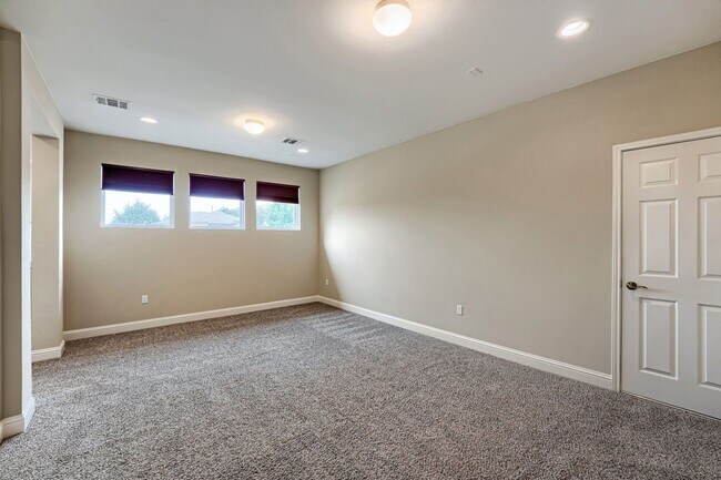 Building Photo - 12620 Javea Dr
