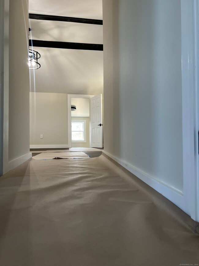 Building Photo - 22 Hemlock Trail