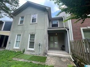 Building Photo - 1727 Ashwood Dr